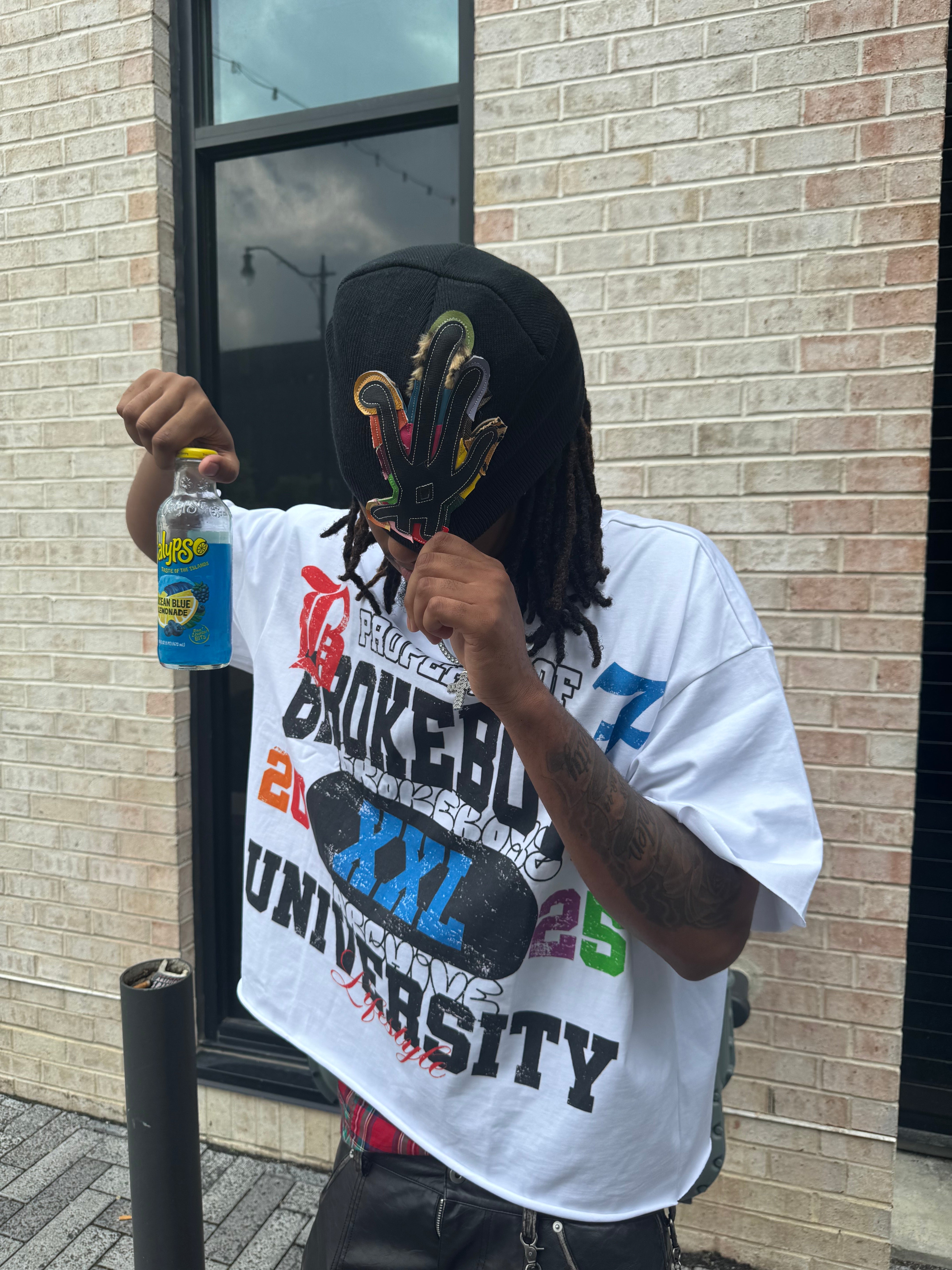 UNIVERSITY TEE